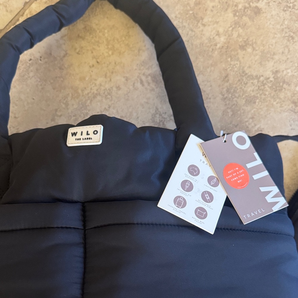 Wilo Black Puffer Tote Bag with Pouch - Picture 2 of 9